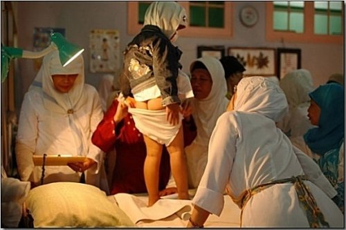 什么是女性割礼 全程图片